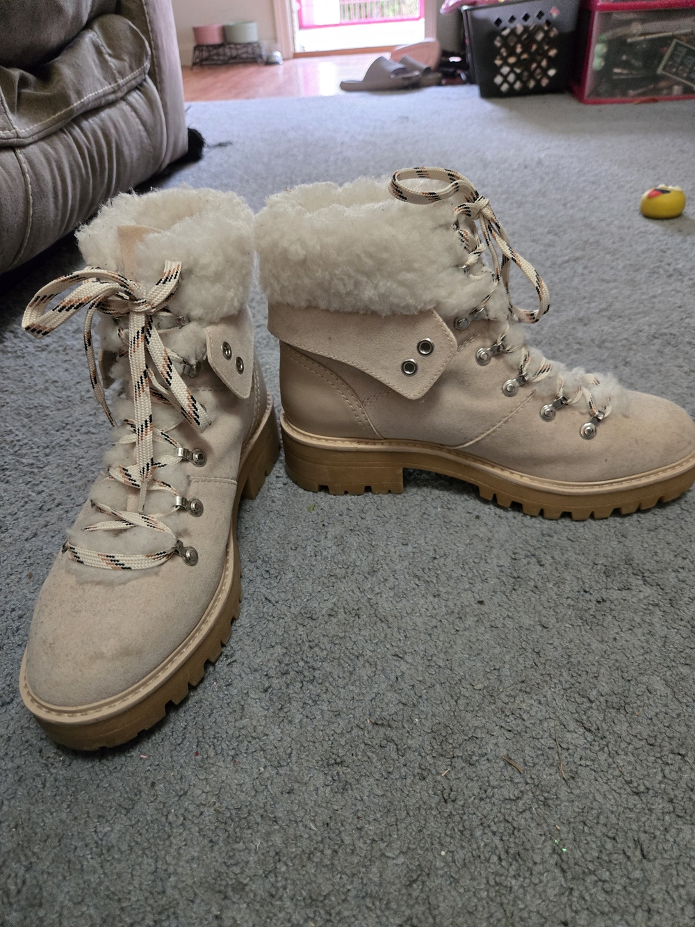 Faux-Shearling Lace-Up Winter Boots - Cream